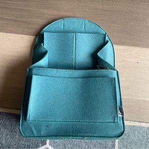 Fjallraven Kanken felt bag organizer
